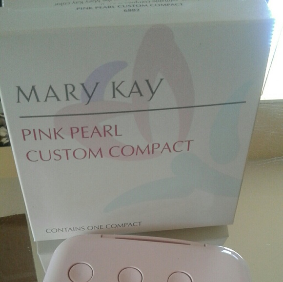 Mary Kay Pink Pearl Custom Compact - Picture 4 of 4